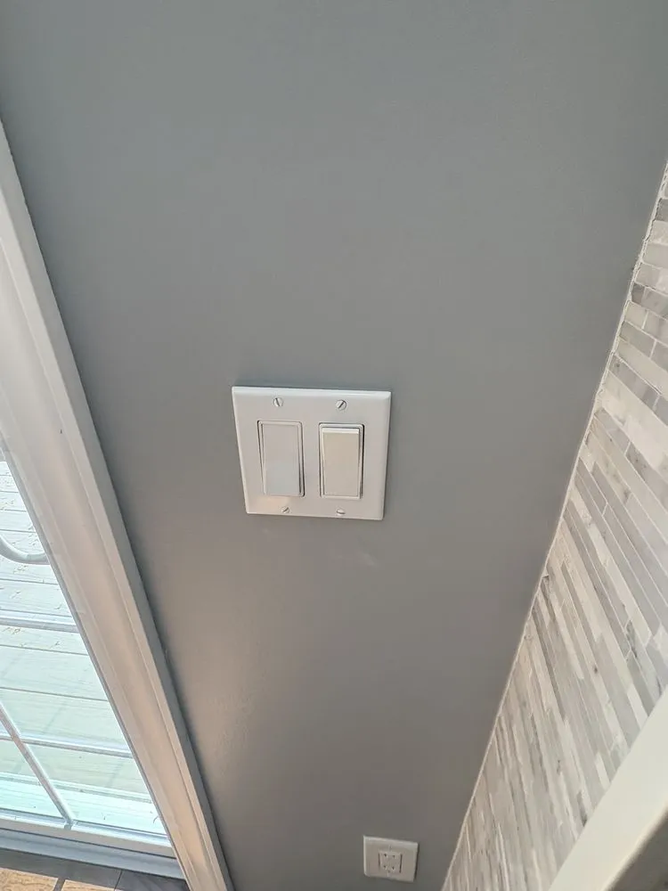 Slide of Vanleuvan General Contractor