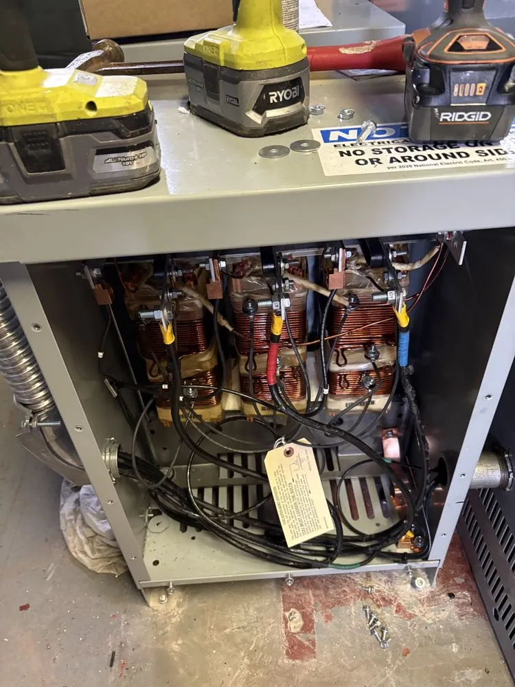 Slide of Vanleuvan General Contractor