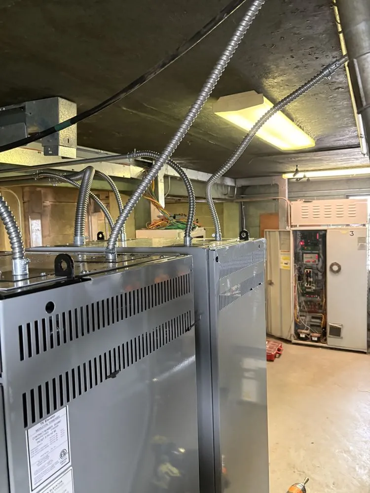 Slide of Vanleuvan General Contractor