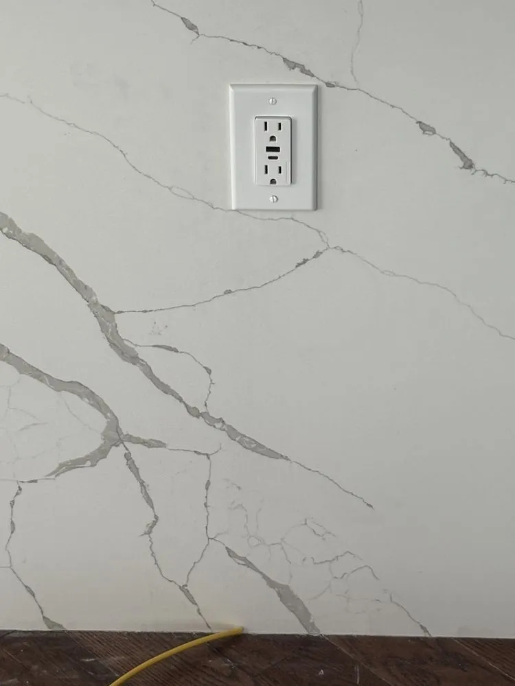 Slide of Vanleuvan General Contractor