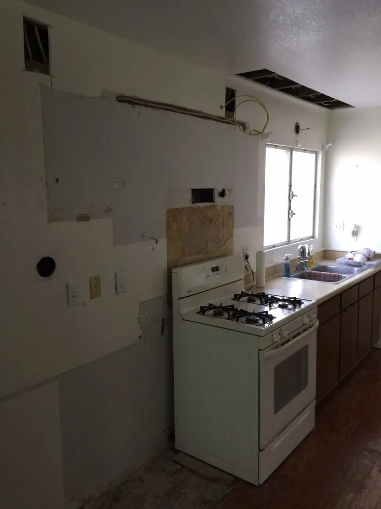 Emergency electrician providing outlet and switch repair in ,