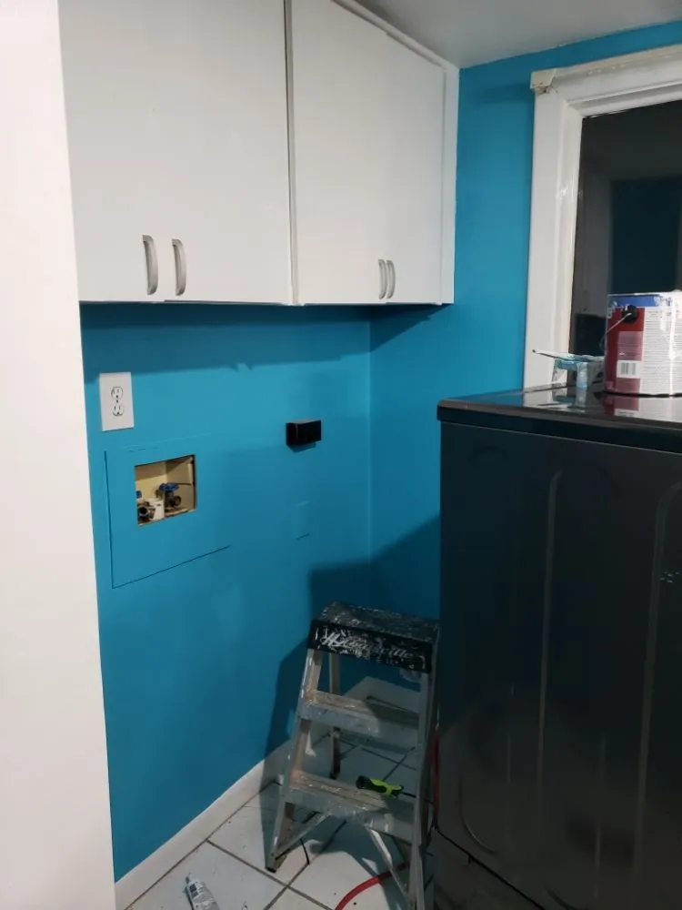 Licensed electrical service for homes in wiring installation, by