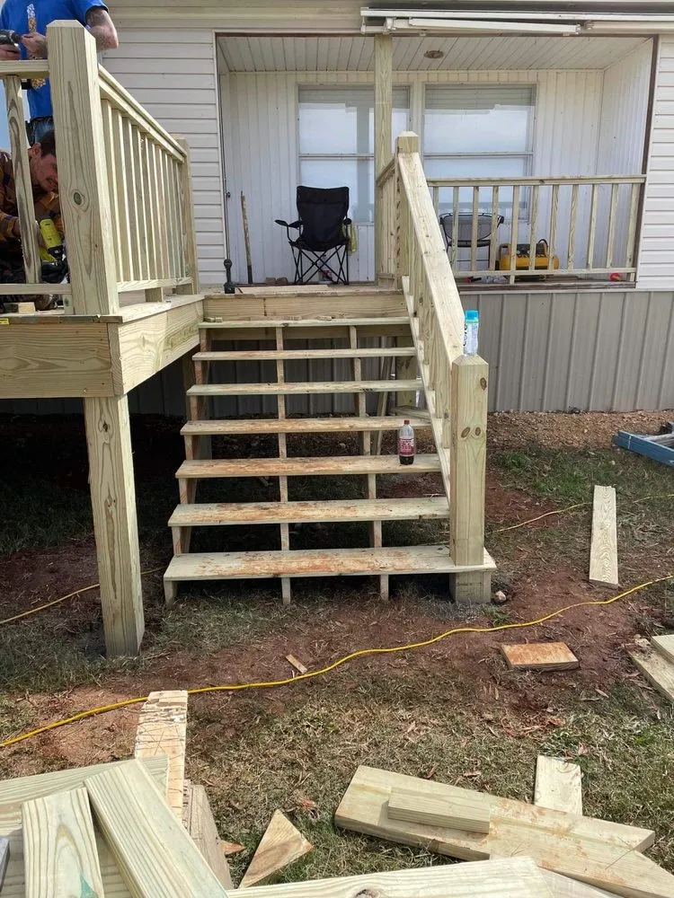 Reliable electrician providing panel upgrade in Altoona, AL - Vantastic Maintenance and Home Improvement