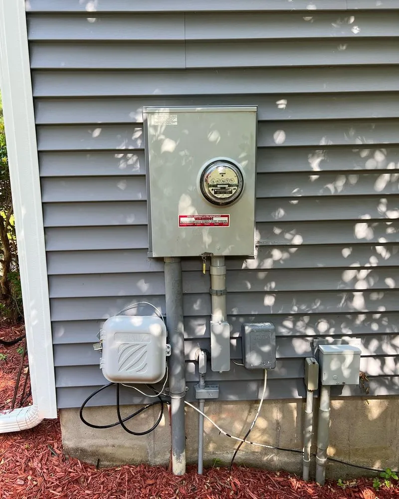 Slide of Variety Emergency Electrician