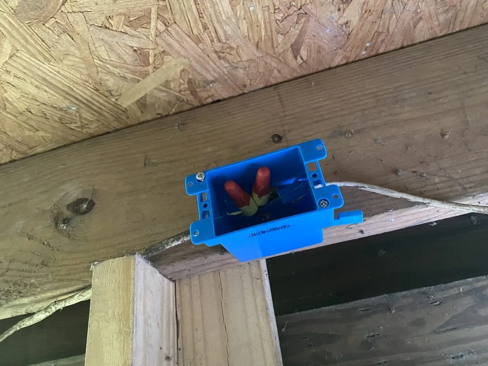 Licensed circuit breaker repair service in ,  - Vasquez Electric