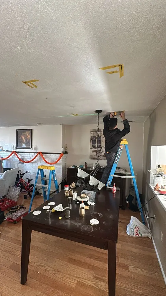 Slide of Vaz Electrical