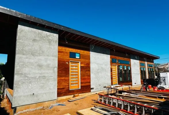 Vazproz Electric Logo