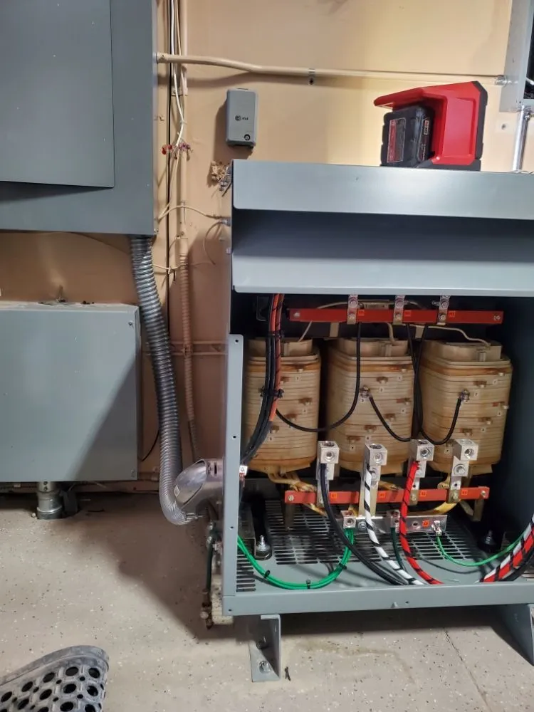 Slide of Vazquez Electric