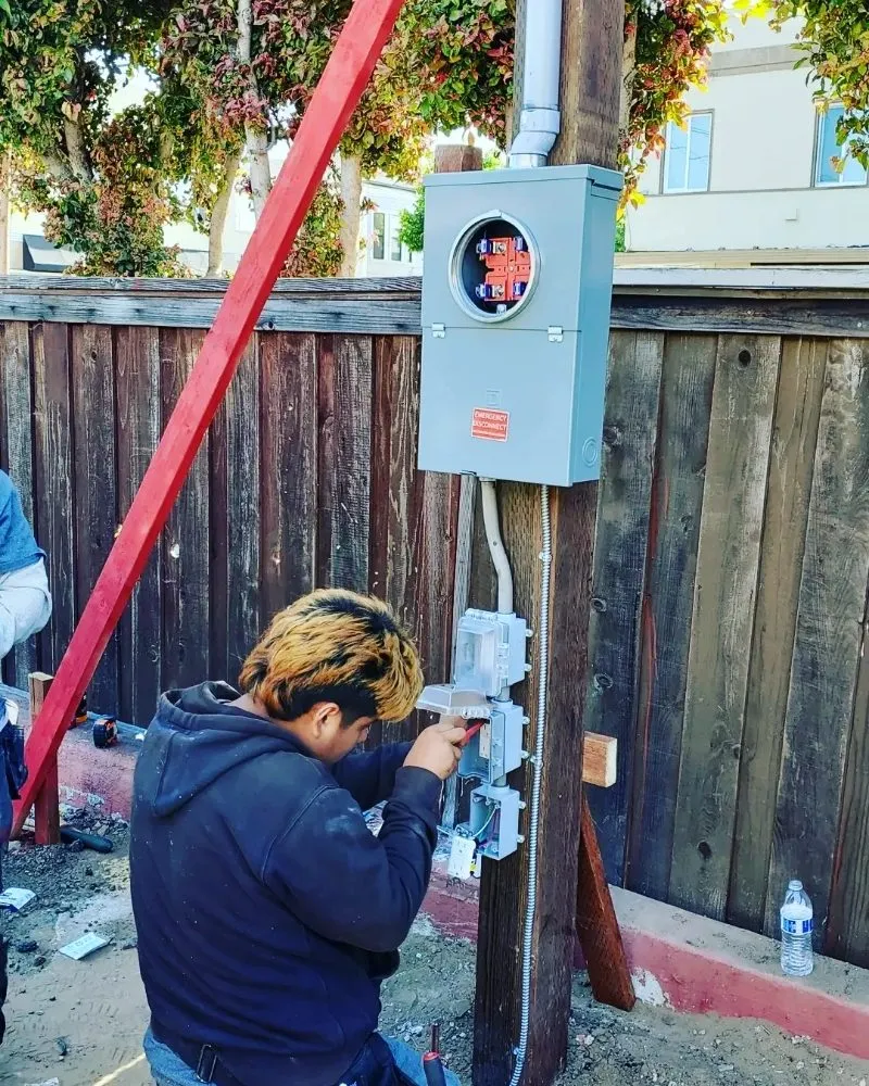 Slide of Vazquez Electric