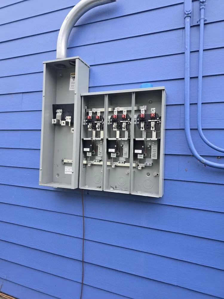 Slide of Vazquez Electric