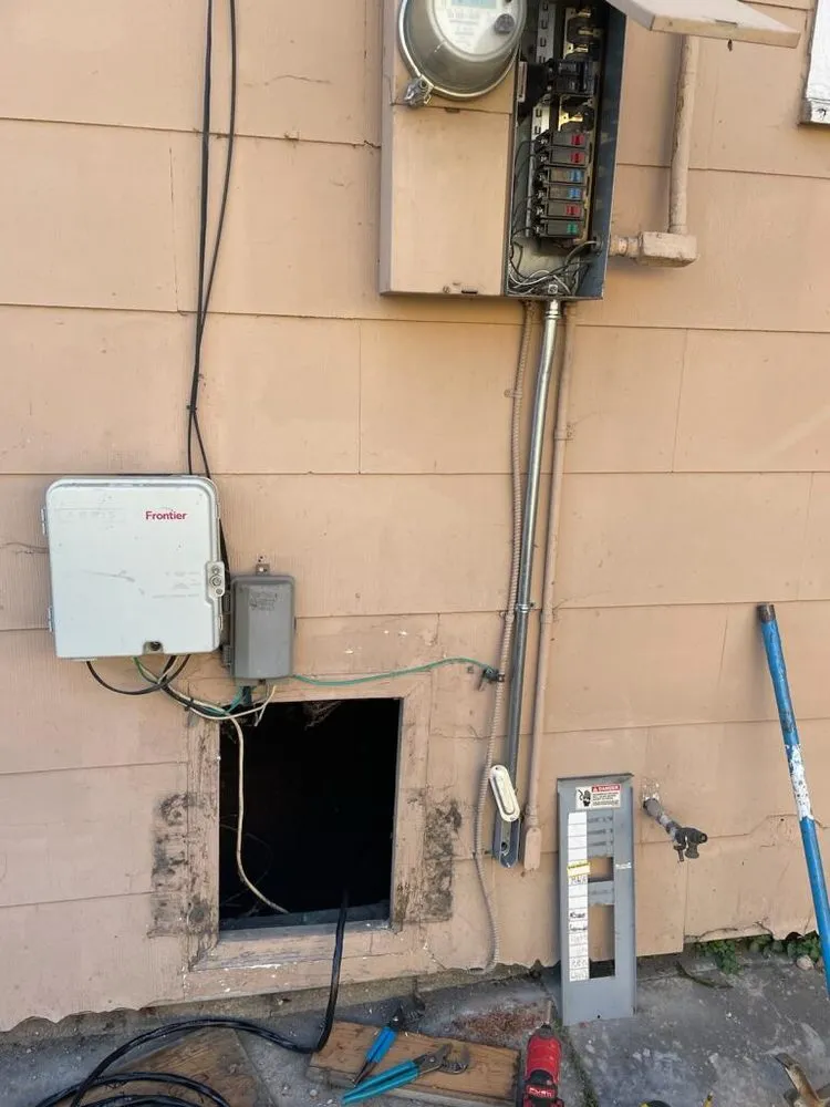 Slide of Vazquez Electric