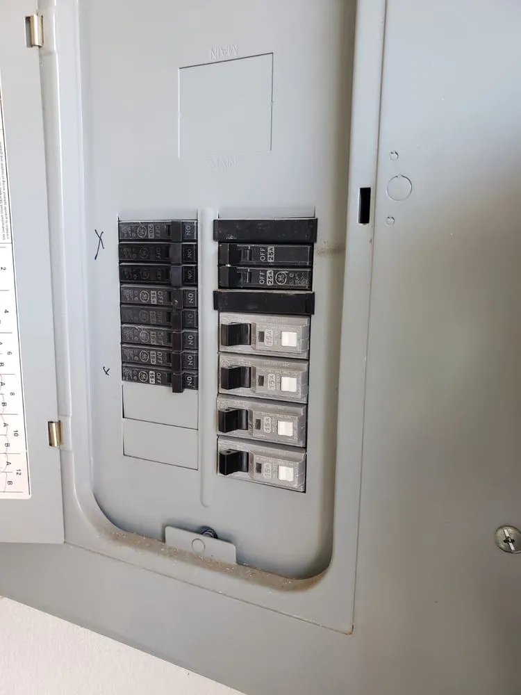 Slide of Vazquez Electrical Contractor