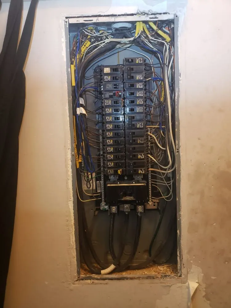 Slide of Vazquez Electrical Contractor