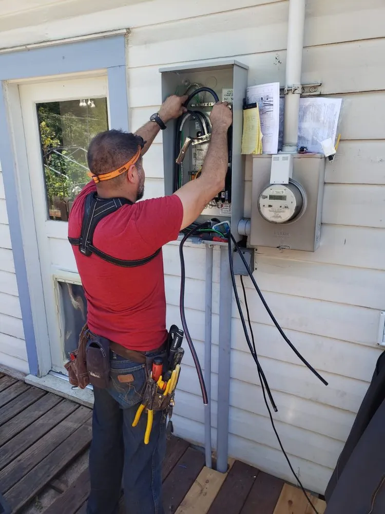 Slide of Vazquez Electrical Contractor