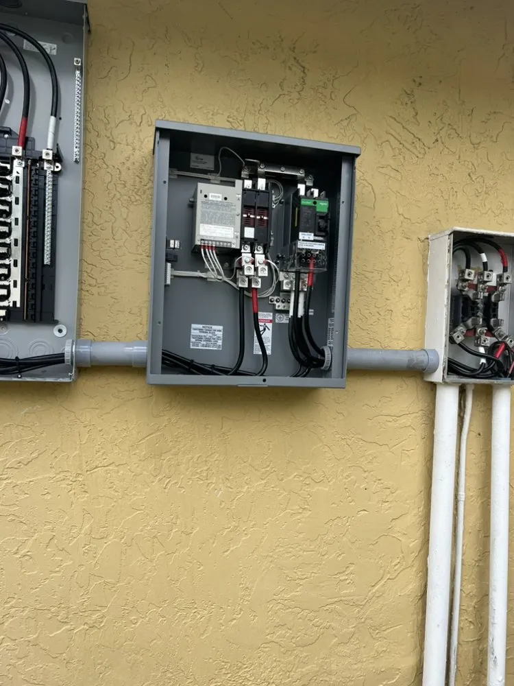 Affordable wiring installation in , by Vazquez Electrical