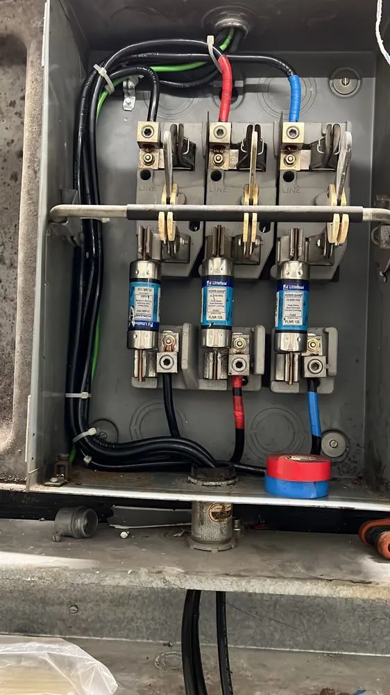 Licensed electrical service for homes in outlet and switch repair, by