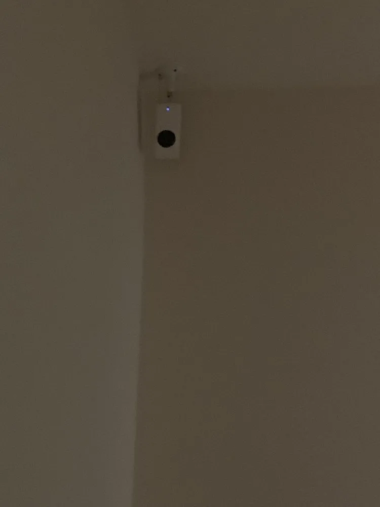 Emergency electrician providing emergency electrical service in , 