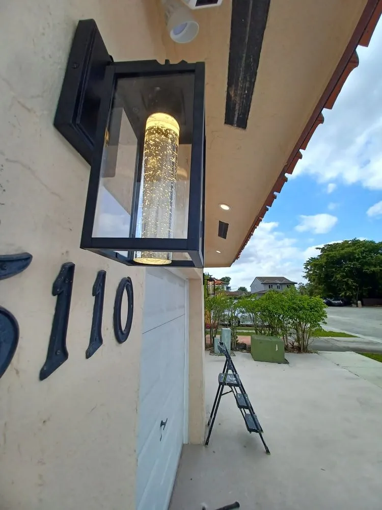 Expert outlet and switch repair in , by VC solutions and services