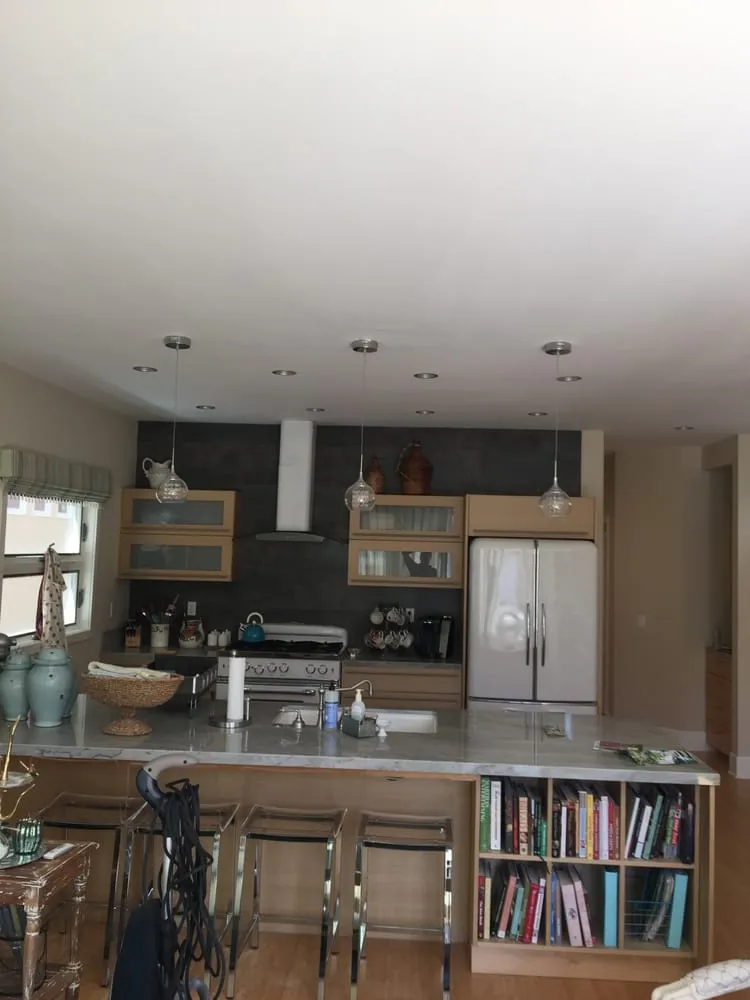 Professional outlet and switch repair in ,  by VECK Electric