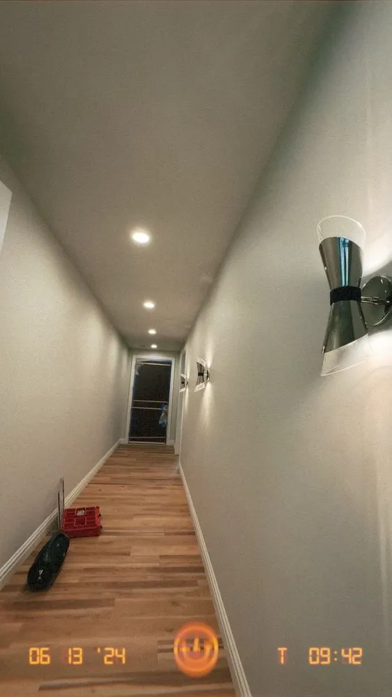 Slide of VEE Electric