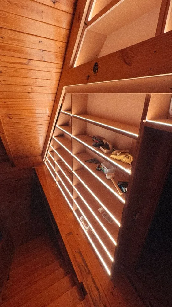 Slide of VEE Electric