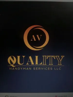 Vega's handyman Logo