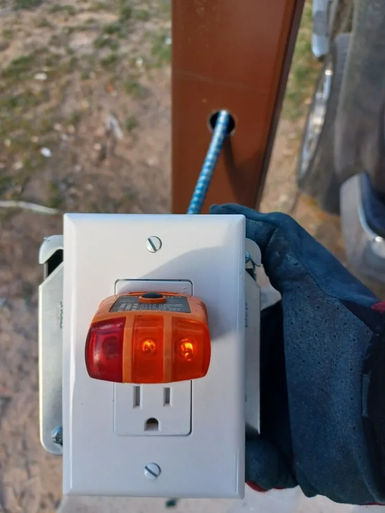 Slide of Vel Electric