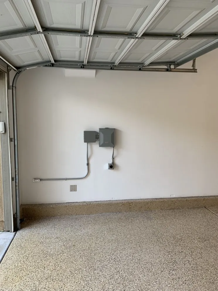 Slide of VelezElectric