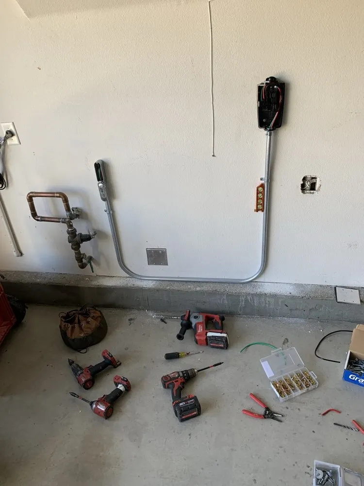 Slide of VelezElectric