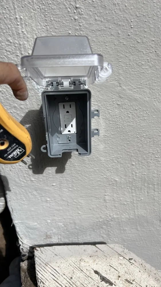 Slide of Velo Electric