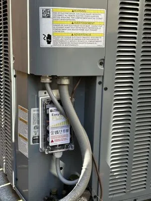 Venari Electric Logo