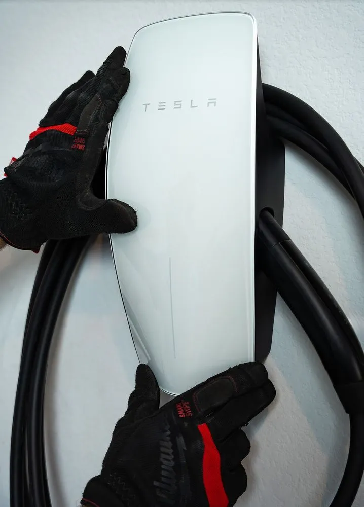 Slide of Venture Electric