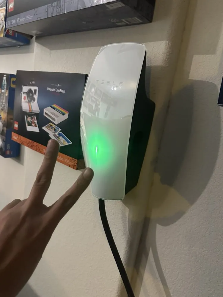 Slide of Venture Electric