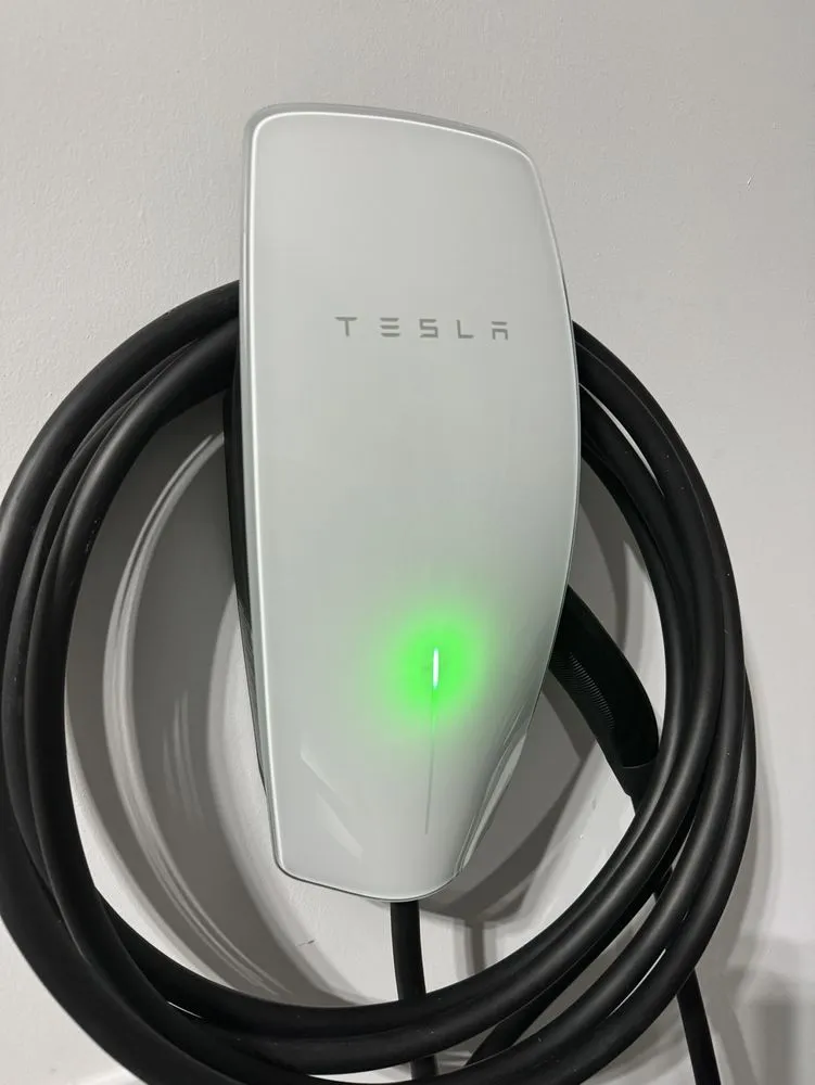 Slide of Venture Electric