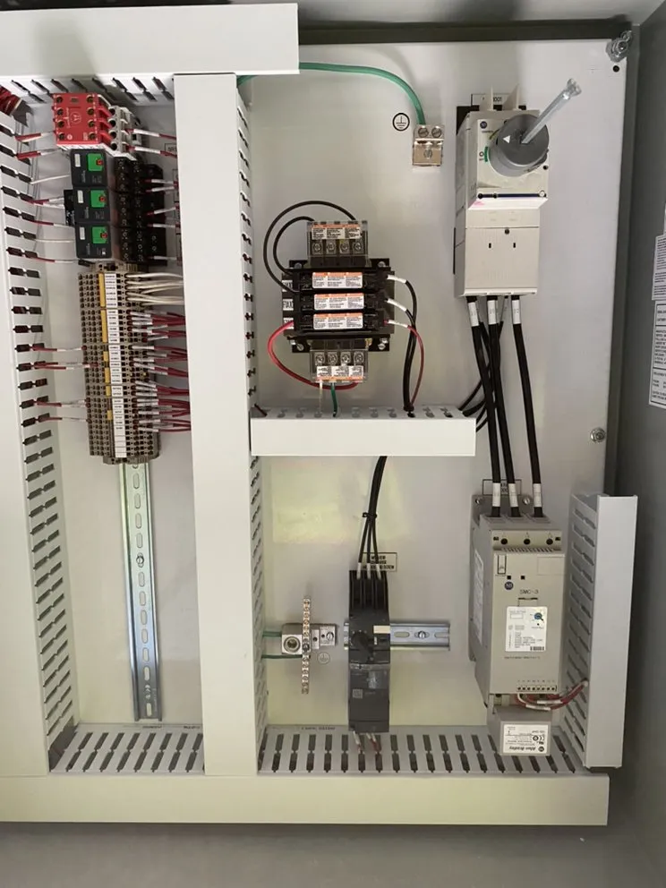 Licensed circuit breaker repair in , by Vera Electric