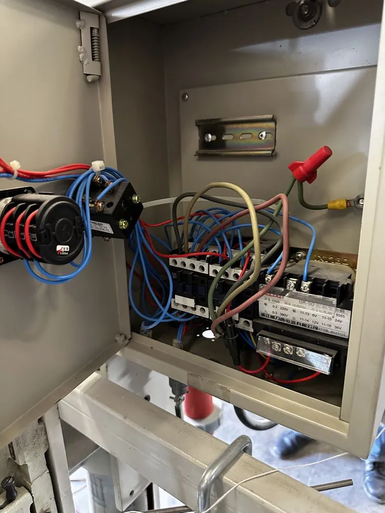 Slide of Vera Electric