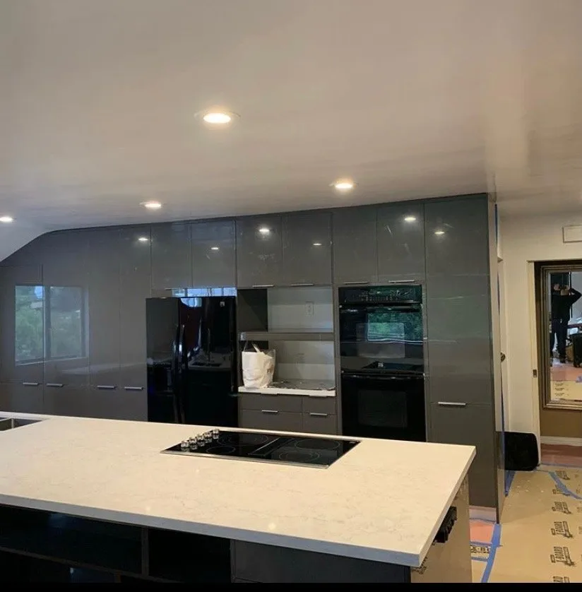 Slide of Vera Electric