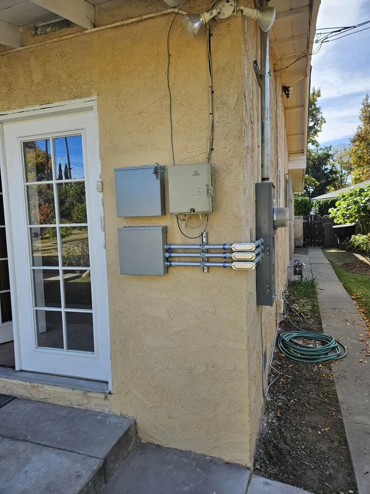 Slide of Veritas Electric Company