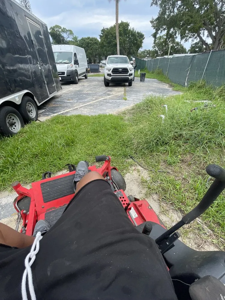 Slide of Vero’s Junk Removal