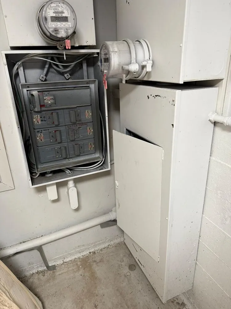 Slide of Vertechs Electric