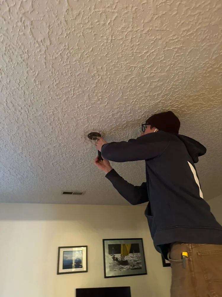 Slide of Vertechs Electric