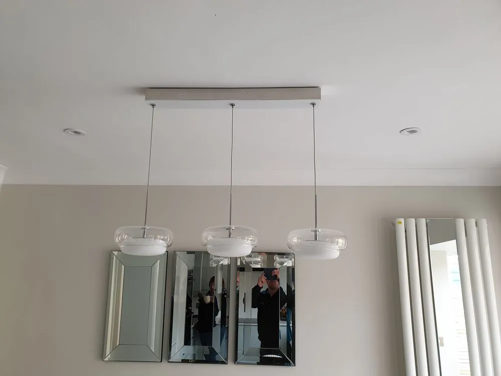 Slide of Vertical 24 Hour Electrician