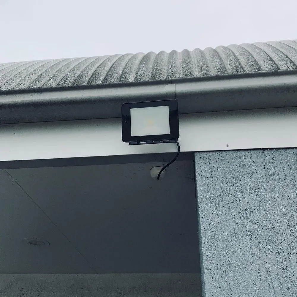 Slide of Vertical 24 Hour Electrician