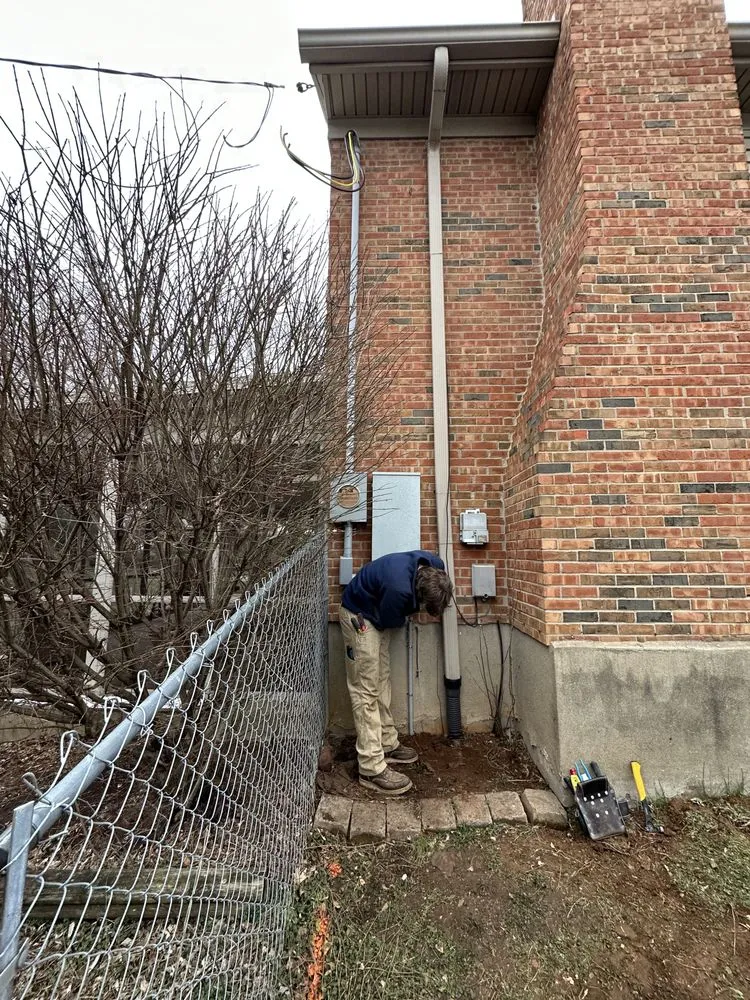 Licensed electrician providing lighting installation in , 