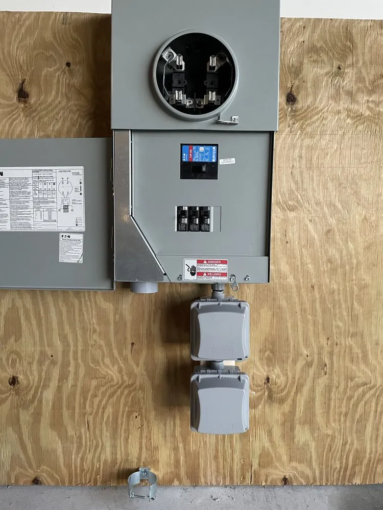 Licensed emergency electrical service experts serving ,  - Vertical Electric