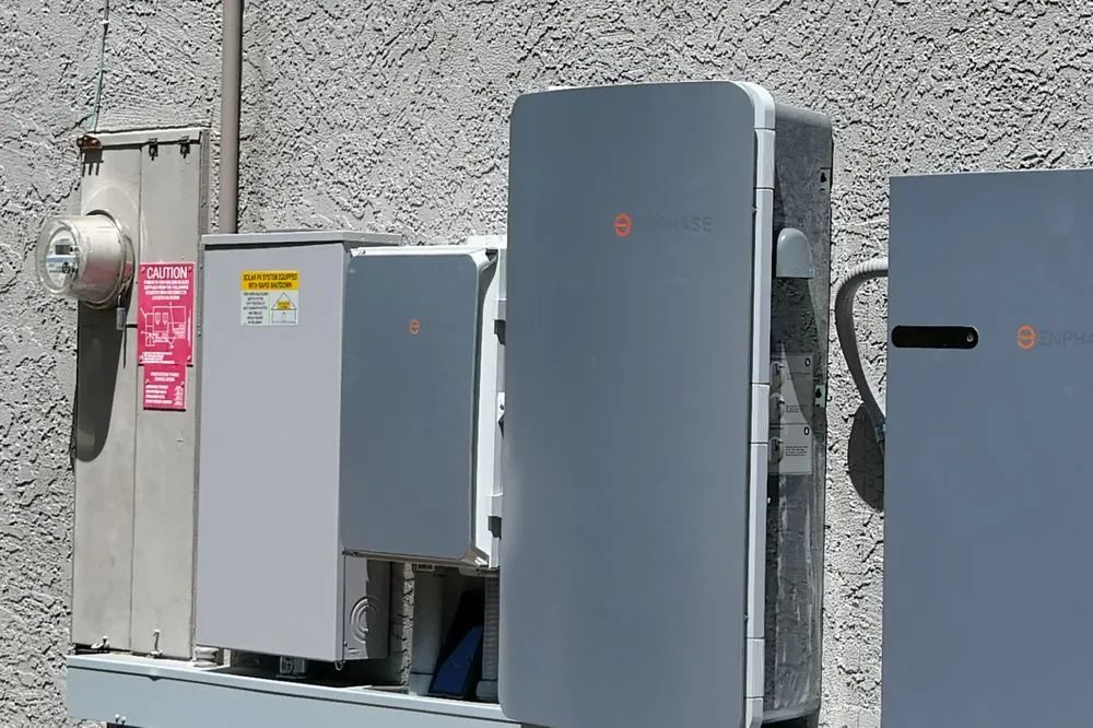 Slide of Verza Solar Electric Design