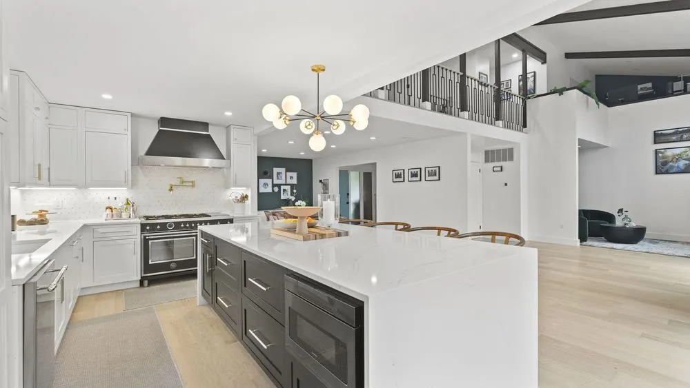 Slide of Veteran Built Homes