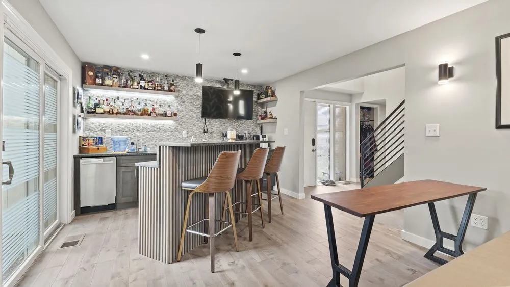 Slide of Veteran Built Homes