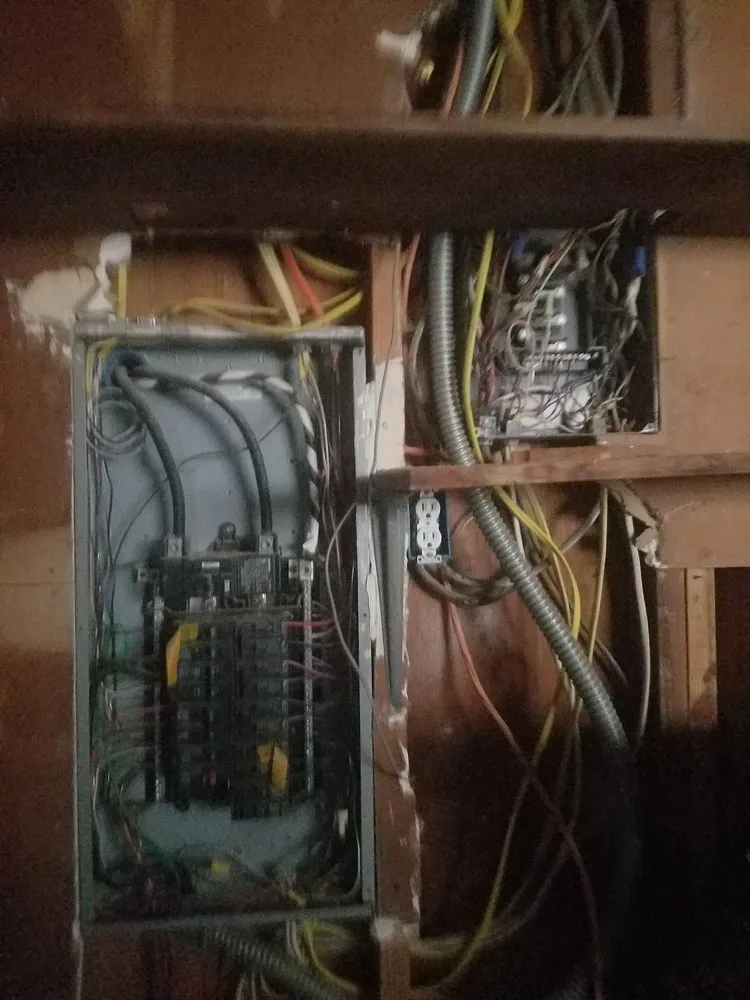 Slide of Veterans Electric