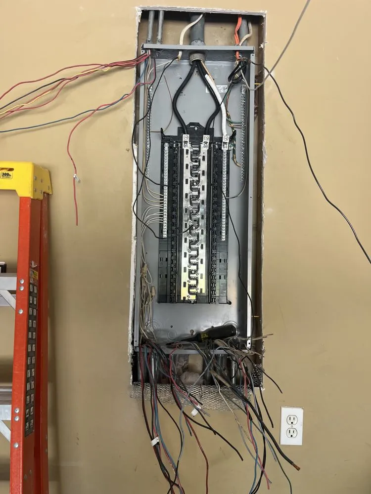 Professional electrician providing wiring installation in , 